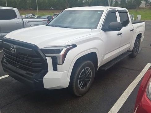 Used 2025 Toyota Tundra SR w/ SR Tow Package image 1