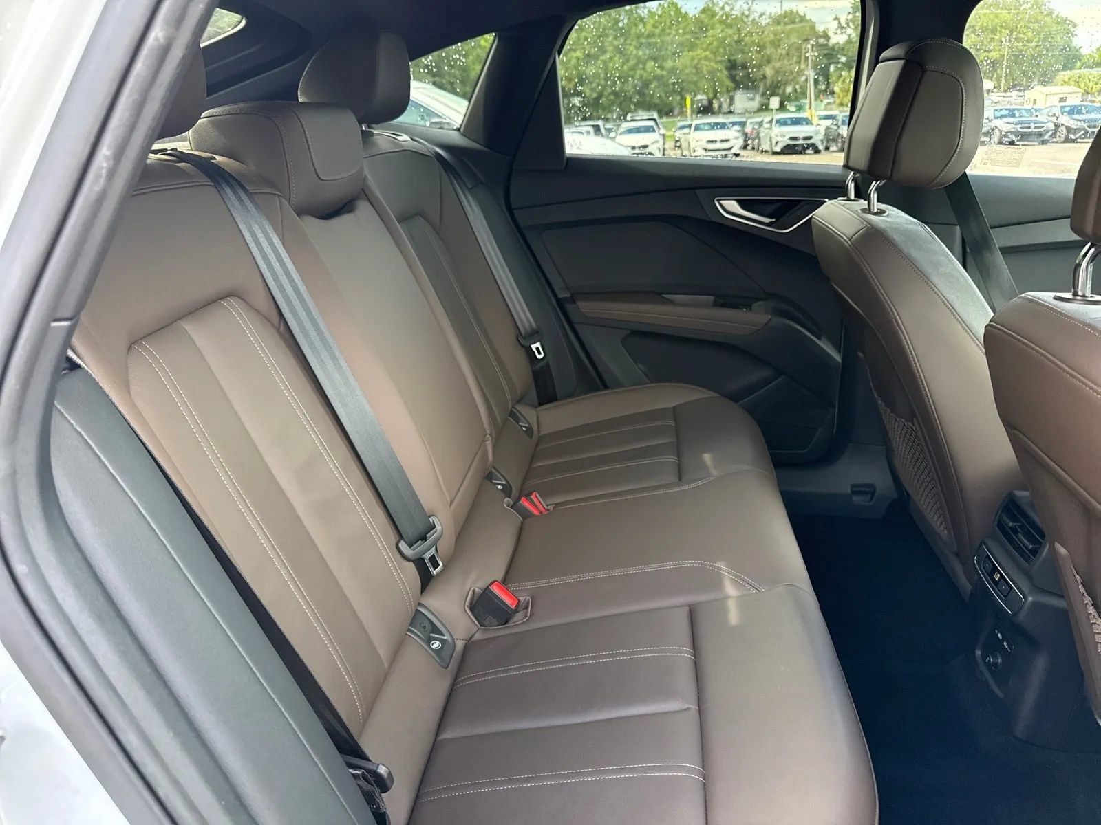 Used 2024 Audi Q4 e-tron Premium Plus AWD/4WD image 20