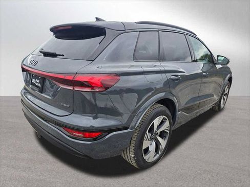 New 2025 Audi Q6 e-tron Premium AWD/4WD image 3