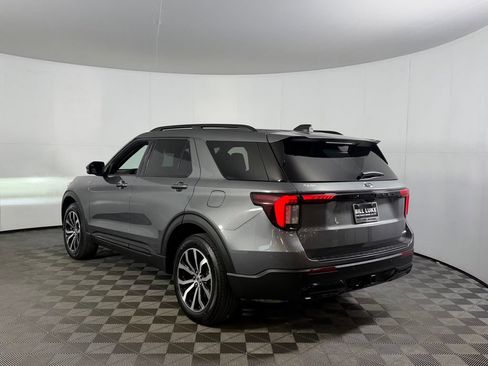Used 2025 Ford Explorer ST-Line AWD/4WD image 9