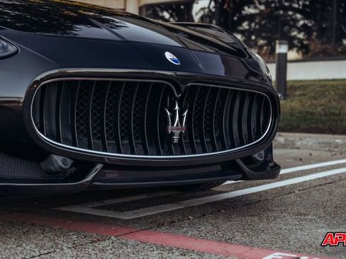 Used 2013 Maserati GranTurismo Sport image 23