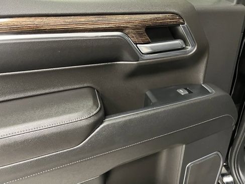 Used 2023 GMC Sierra 1500 Elevation image 47