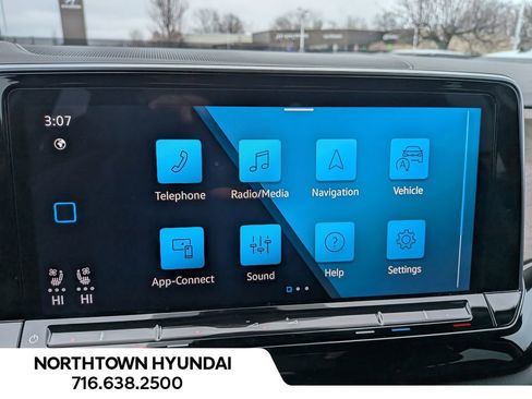 Used 2024 Volkswagen Atlas SE image 12