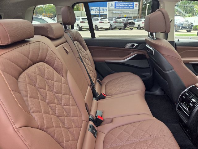 Certified 2024 BMW X7 xDrive40i AWD/4WD image 30
