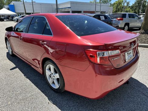 Used 2012 Toyota Camry SE image 6