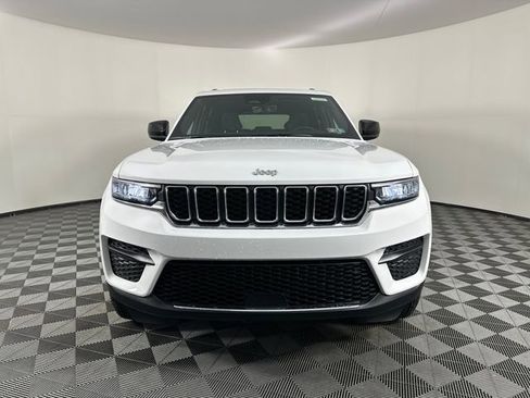 New 2026 Jeep Grand Cherokee Laredo X AWD/4WD image 11