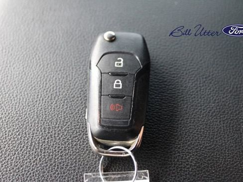 Used 2023 Ford F150 4x4 SuperCrew image 11
