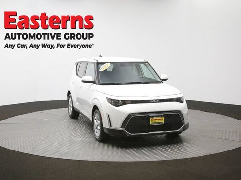 Used 2024 Kia Soul LX w/ Option Group 015 FWD image 50