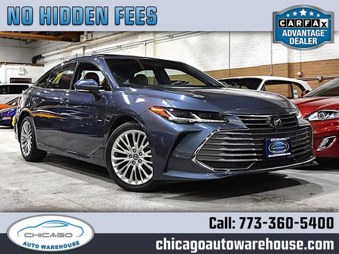 Used 2019 Toyota Avalon Limited image 1