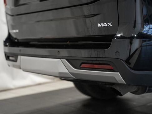 Used 2025 Ford Expedition Max Platinum image 11