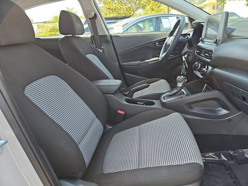 Certified 2023 Hyundai Kona SE AWD/4WD image 10