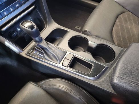 Used 2017 Hyundai Sonata Sport w/ Value Edition Package 02 image 26