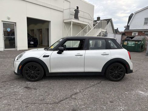 Certified 2024 MINI Cooper 4-Door Hardtop image 4