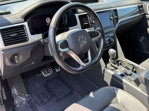 Used 2022 Volkswagen Atlas SEL Premium AWD/4WD image 4