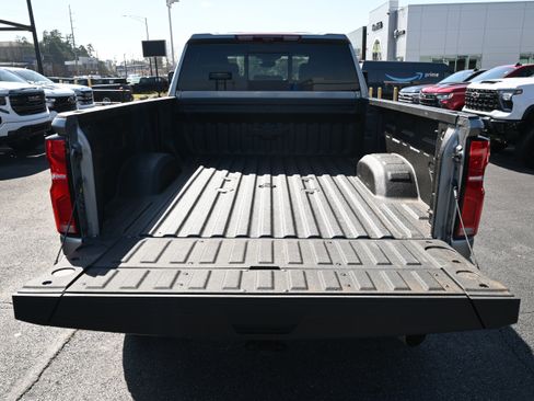 Used 2026 Chevrolet Silverado 2500 ZR2 w/ LPO, Dark Essentials Package image 14