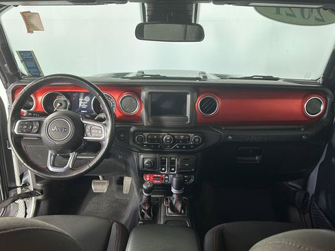 Used 2021 Jeep Wrangler Rubicon w/ LED Lighting Group AWD/4WD image 2
