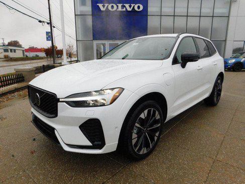 New 2026 Volvo XC60 T8 Plus w/ Climate Package AWD/4WD image 2
