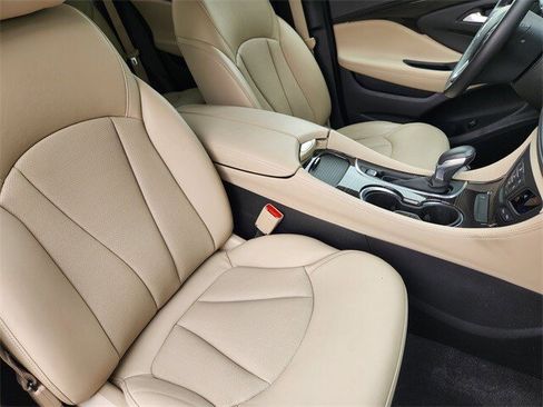 Used 2020 Buick Envision Essence w/ Experience Buick Package image 9