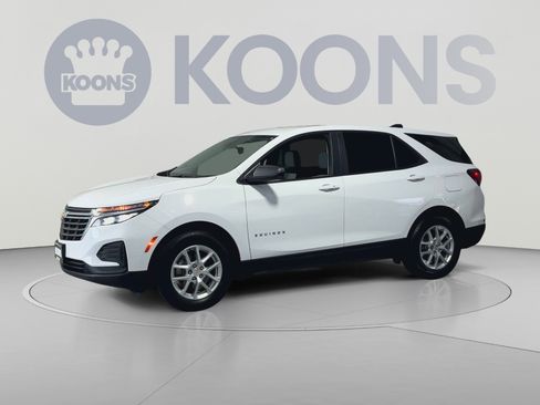 Used 2024 Chevrolet Equinox LS w/ LS Convenience Package FWD image 5