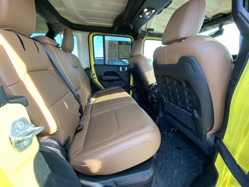 Used 2023 Jeep Wrangler Unlimited Rubicon 4xe AWD/4WD image 26