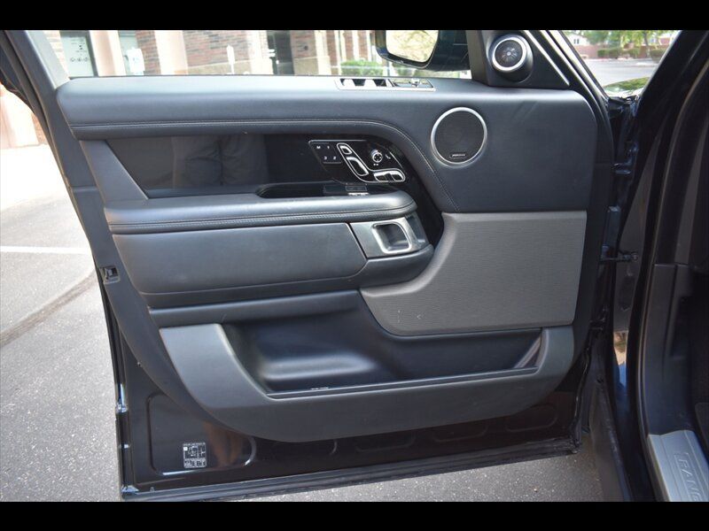 Used 2020 Land Rover Range Rover HSE AWD/4WD image 18