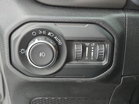 Used 2021 Jeep Wrangler Unlimited Sport image 25