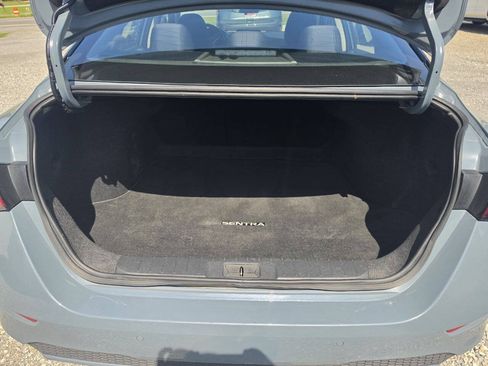 Used 2024 Nissan Sentra SV FWD image 5