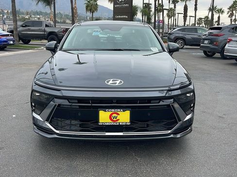 New 2025 Hyundai Sonata Limited image 3