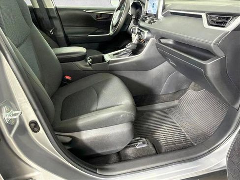 Used 2024 Toyota RAV4 LE FWD image 13