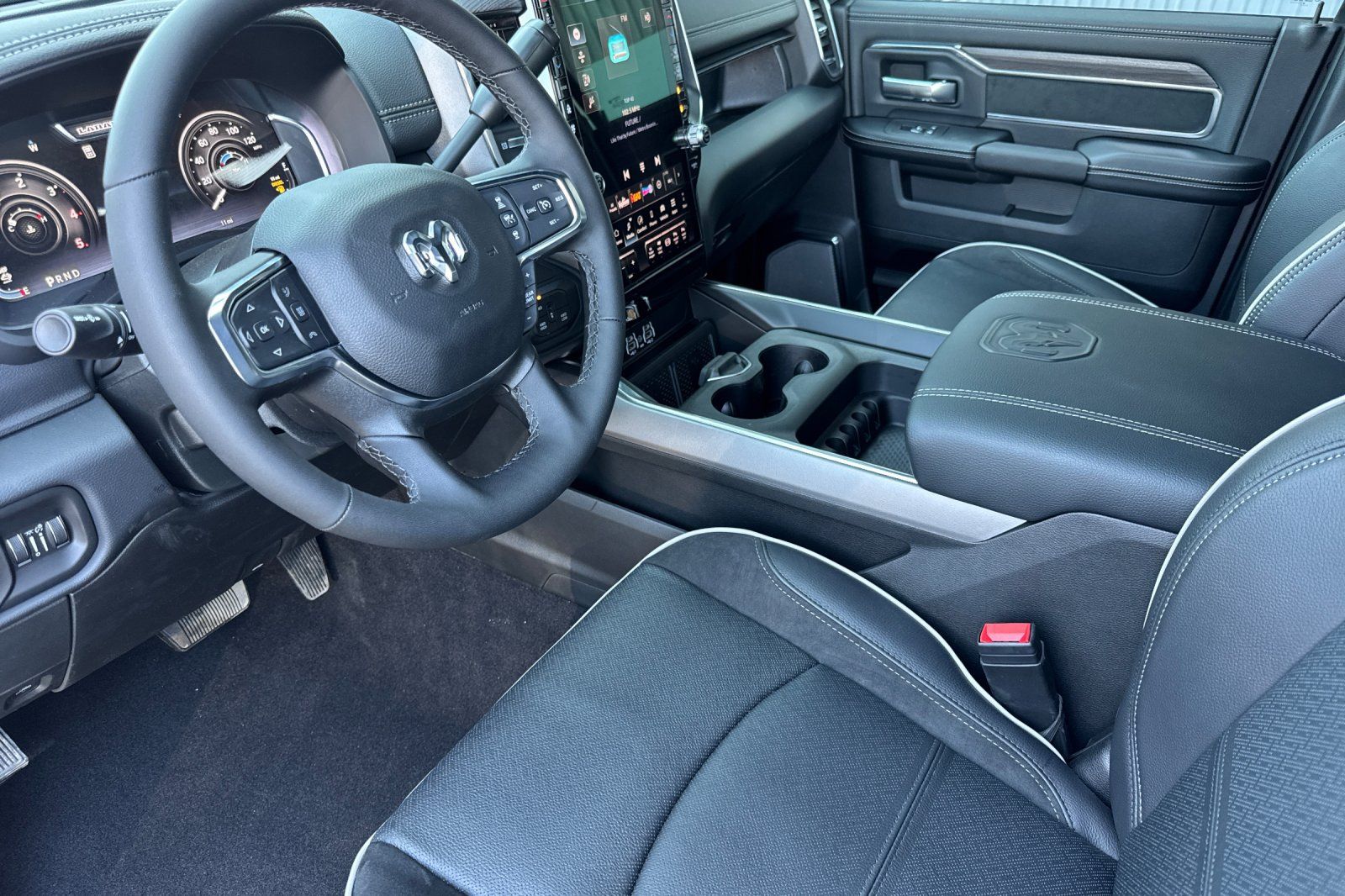 New 2027 RAM 3500 Laramie AWD/4WD image 9