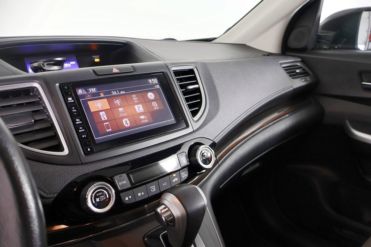 Used 2015 Honda CR-V Touring image 29