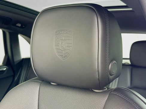 New 2026 Porsche Macan S image 14