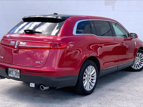 Used 2010 Lincoln MKT 2WD image 21