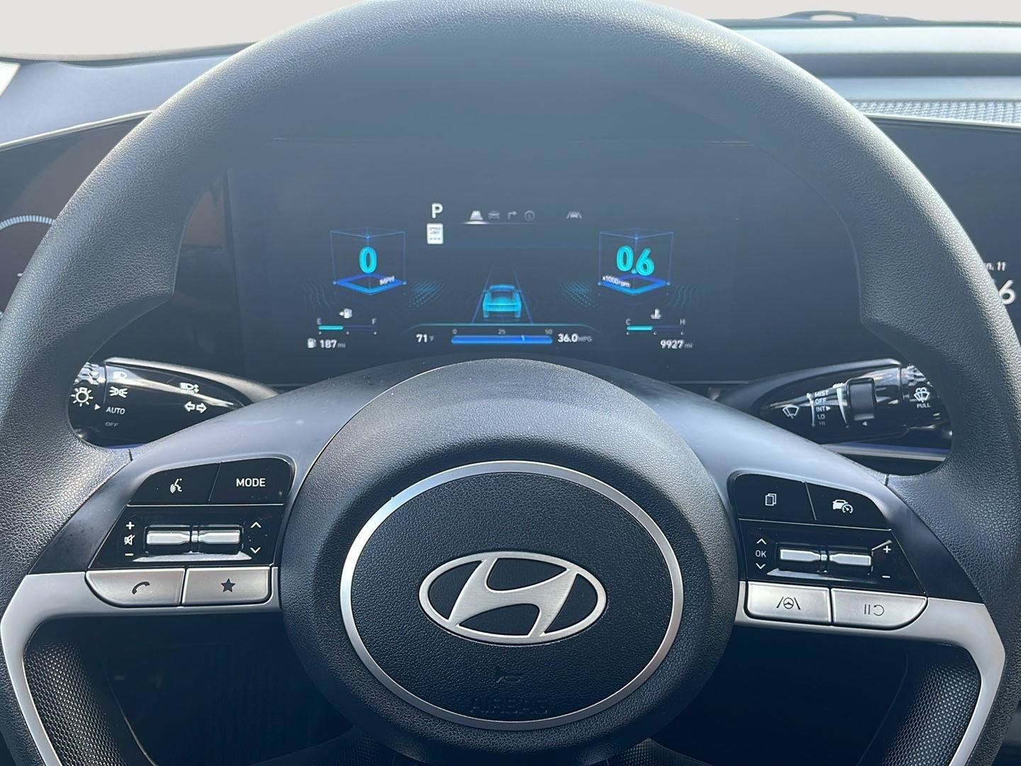 Certified 2024 Hyundai Elantra SEL FWD image 32