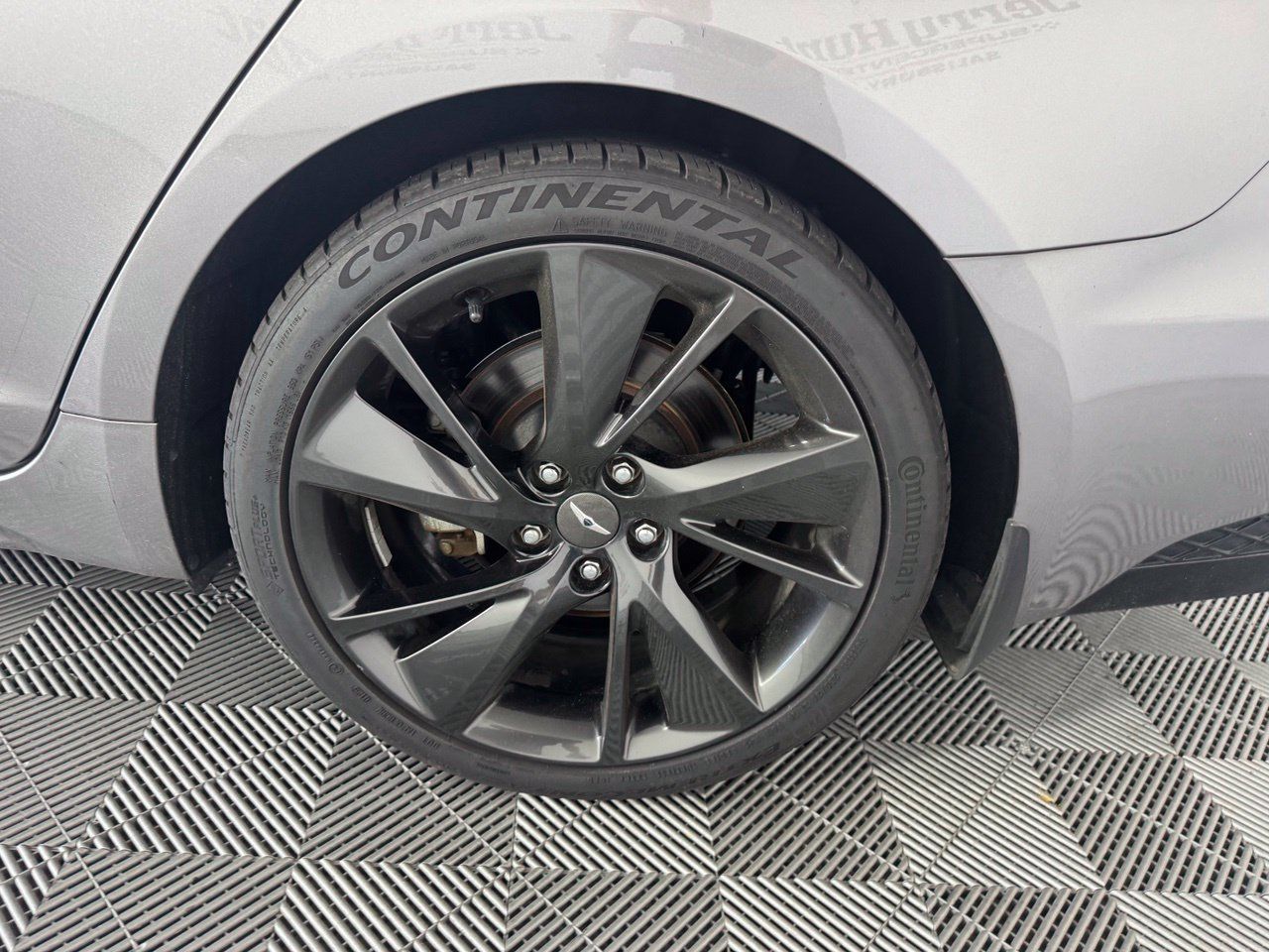 Used 2023 Genesis G70 2.0T w/ Sport Prestige Package RWD image 13