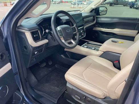 Used 2022 Ford Expedition Limited AWD/4WD image 8