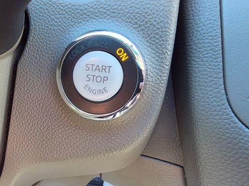 Used 2015 INFINITI Q40 AWD w/ Navigation Package image 21