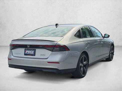 Used 2024 Honda Accord Sport image 5