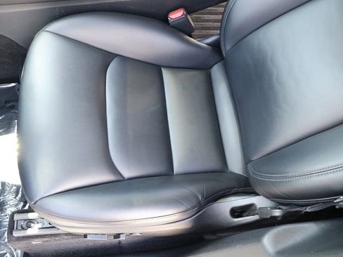 Used 2023 Tesla Model Y Long Range image 31