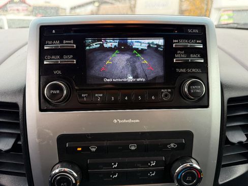 Used 2013 Nissan Titan PRO-4X image 29