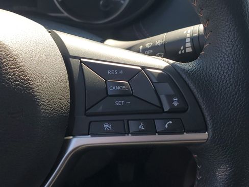 Used 2024 Nissan Versa SR FWD image 26