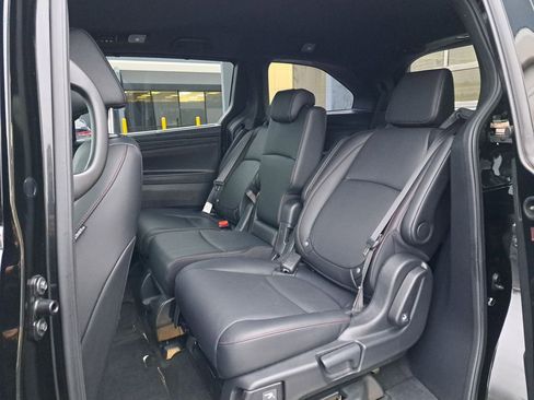 Used 2025 Honda Odyssey Sport-L image 12
