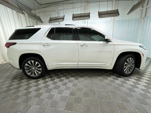 Certified 2023 Chevrolet Traverse Premier w/ LPO, Floor Liner Package image 26