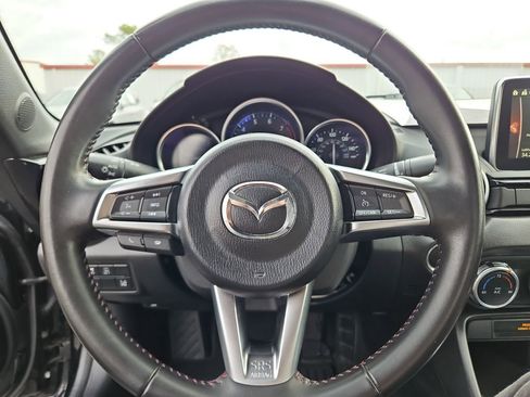 Used 2017 MAZDA MX-5 Miata Grand Touring image 17