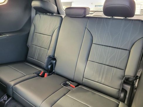 New 2026 Buick Enclave Avenir w/ Super Cruise Package image 13