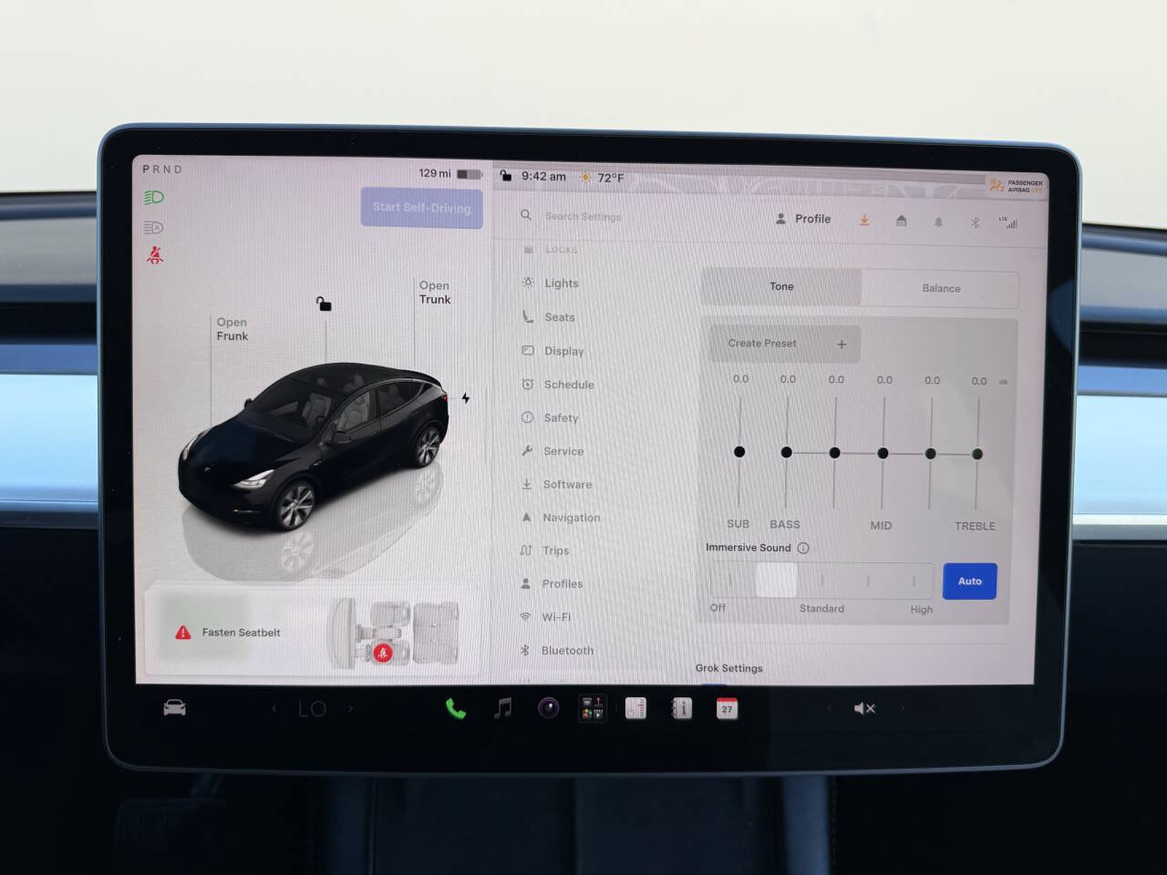 Used 2023 Tesla Model Y Long Range AWD/4WD image 17