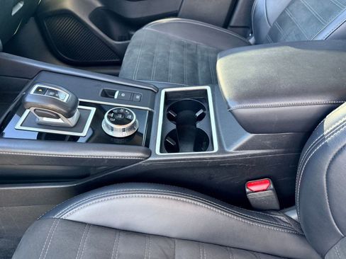 Used 2024 Mitsubishi Outlander SE image 15