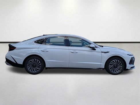 New 2026 Hyundai Sonata Limited FWD image 4