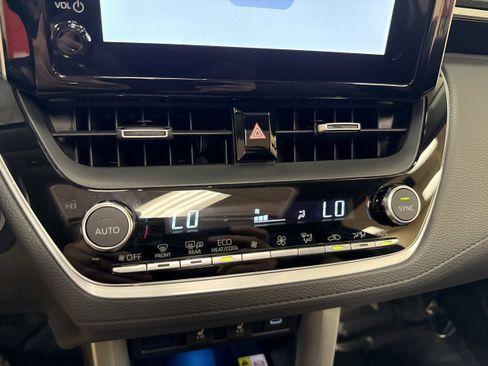 Used 2023 Toyota Corolla Cross XLE w/ Convenience Package image 37