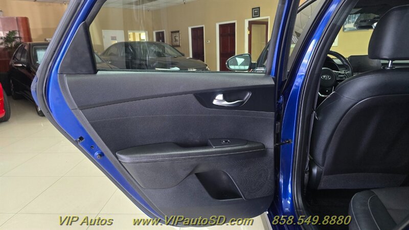 Used 2020 Kia Forte GT-Line w/ GT-Line Premium Package FWD image 13